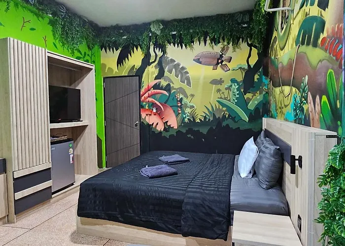 Urban Jungle Social * בנגקוק