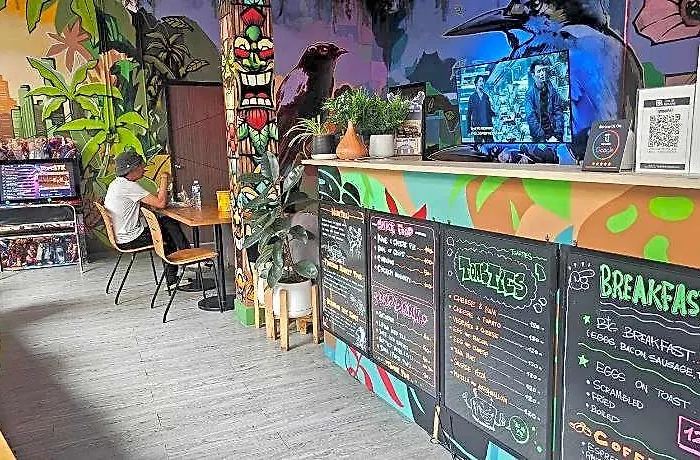אכסניה Urban Jungle Social